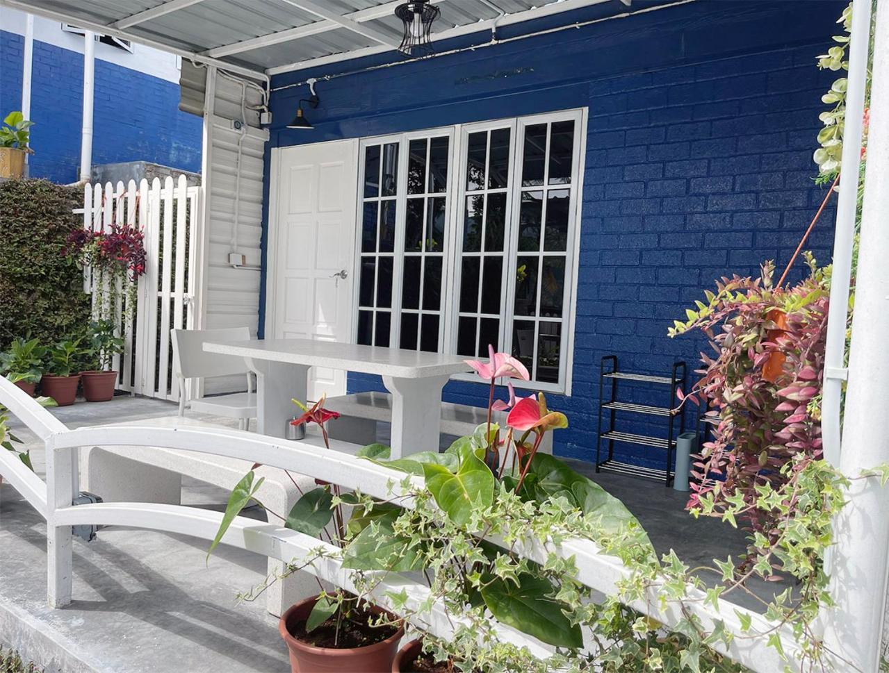 Blue Cabins By Pfordten Cottage مرتفعات كاميرون المظهر الخارجي الصورة